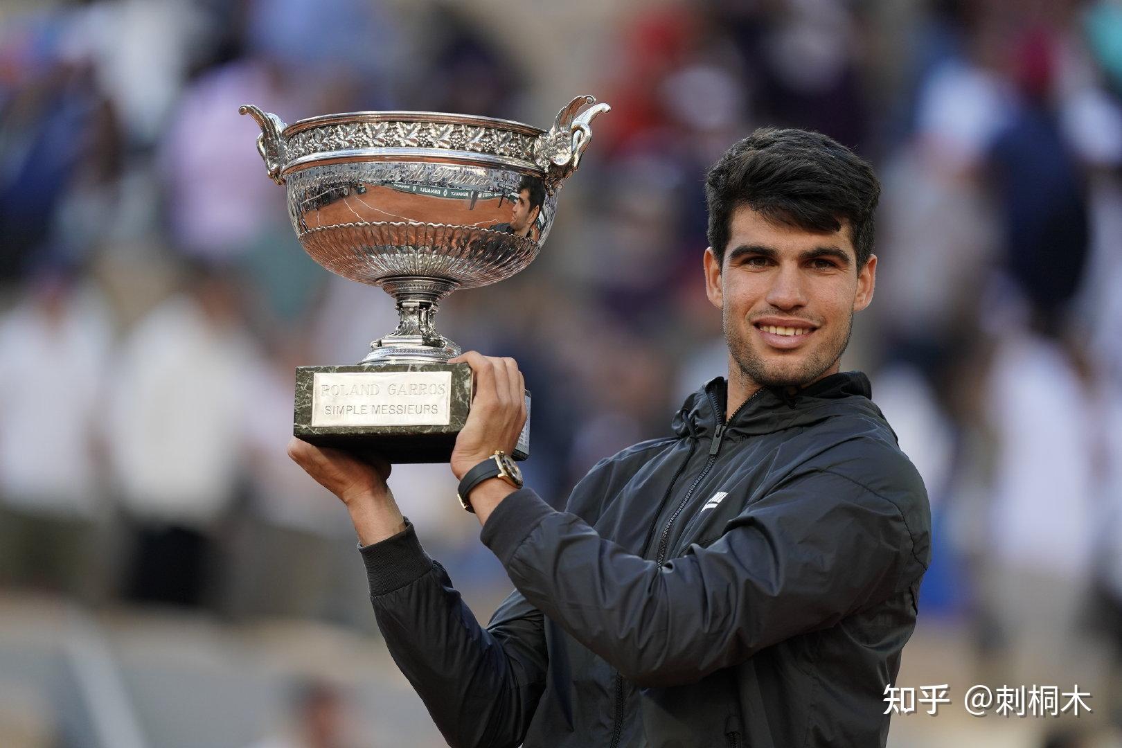 孙颖莎和王 孙颖莎和王