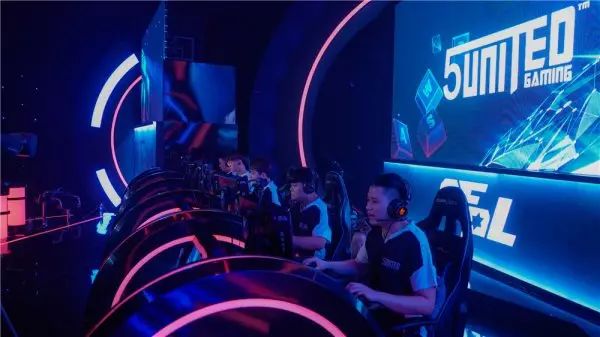 场上完成了 场上完成了