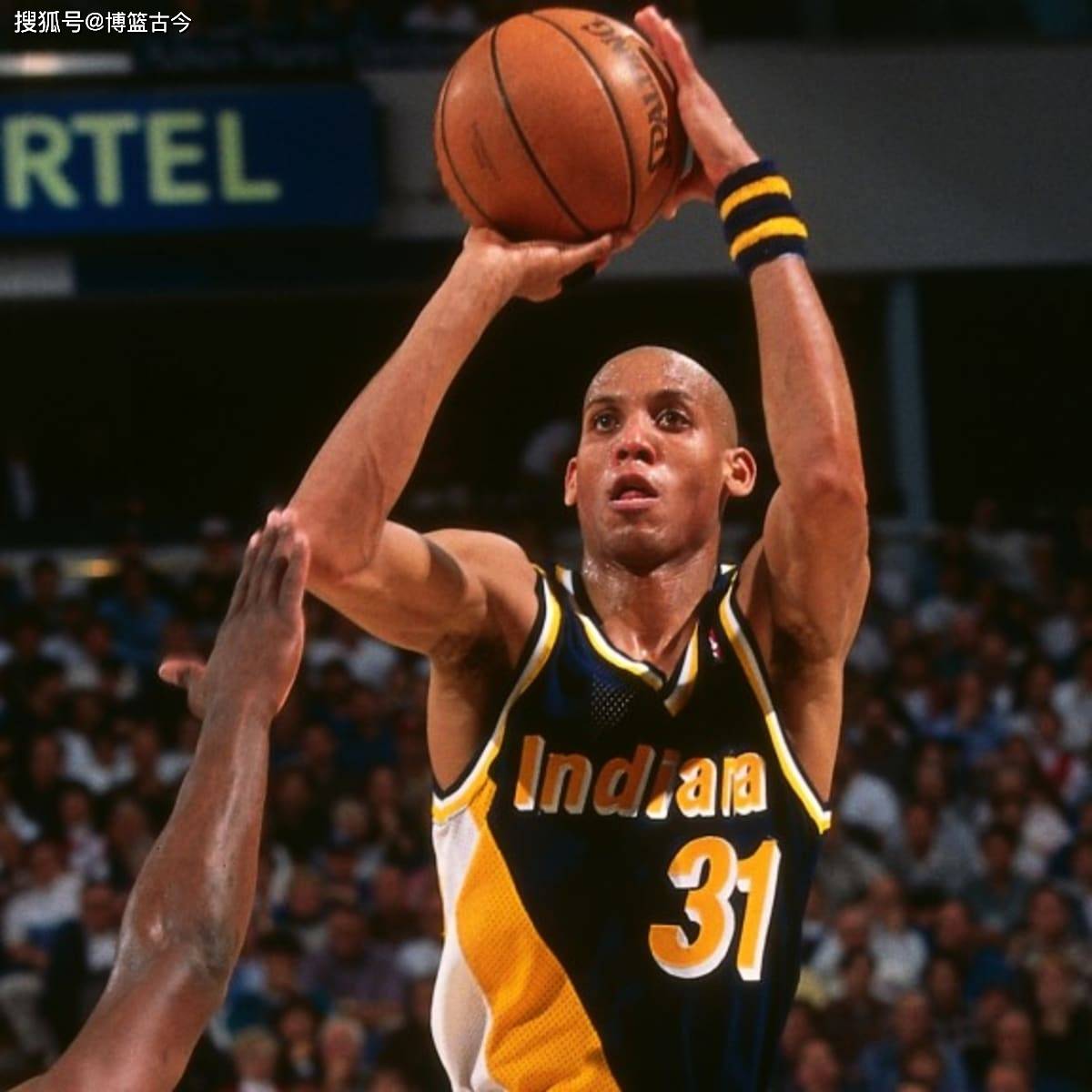 刘昊宇获得亚冬会单板滑雪男子坡面障碍技巧银牌.