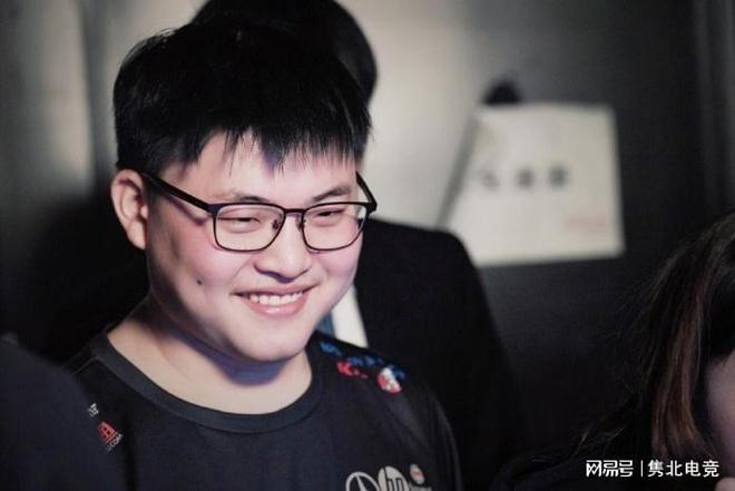 在逆境中创 在逆境中创