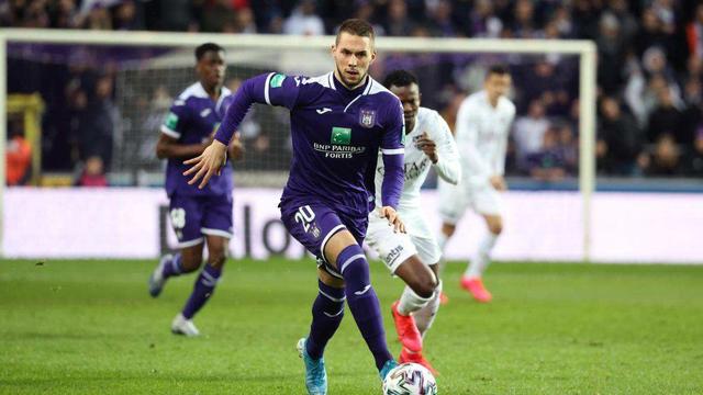 出勤和场上 出勤和场上