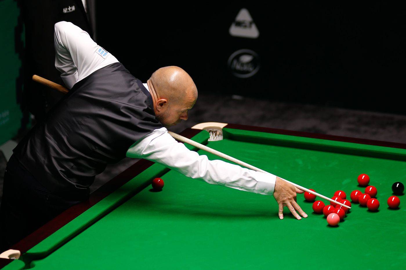 意甲战报：伊萨克森、厄德高破门，十人拉齐奥1-1博洛尼亚